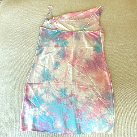 Frankie’s Bikini Mini Tie Dye dress - Picture 2 of 7